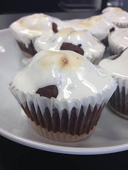 Product: S’mores Cupcake - Saweet Cupcakes in San Antonio, TX Dessert Restaurants