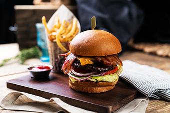 Product: 8oz Burger - Searsucker Las Vegas in Caesars Palace - Las Vegas, NV Restaurants/Food & Dining