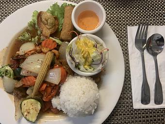 Product: Cashew with your choice of protein prepared with dried chili, carrots, and onions - Siam Queen Thai Bistro in Carlsbad, CA Thai Restaurants