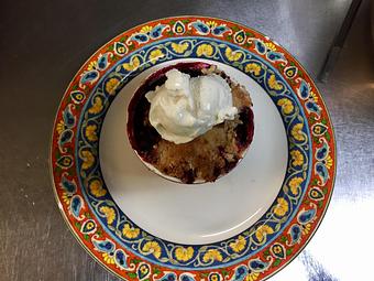 Product: Blackberry cobbler - Sir Edmond Halley's in Myers Park - Charlotte, NC Hamburger Restaurants