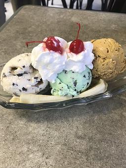 Product - Special Scoops Ice Cream Parlor in Hastings, NE Dessert Restaurants