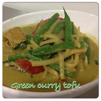 Product: Green Curry - Supannee House of Thai in San Diego, CA Seafood Restaurants