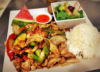 Product: Cashew Nuts with Chicken - Supannee House of Thai in San Diego, CA Seafood Restaurants