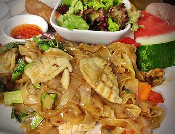 Product: Drunken Noodle with Squid - Supannee House of Thai in San Diego, CA Seafood Restaurants