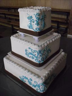 Product: Wedding Cake - The Bakery and Cafe in Carthage, MS Southern Style Restaurants