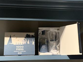 Product: Gift Box, Bottle of 1000 Piers Gin, 2 Branded 1000 Piers Glasses - The Hackney in Washington, NC Bars & Grills