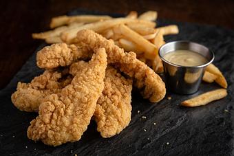 Product - UNO Pizzeria & Grill in Saginaw, MI American Restaurants