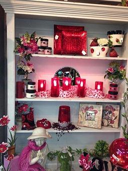 Product - Water's Edge Gift, Garden & Pond Center in Lansing, IL Business Services