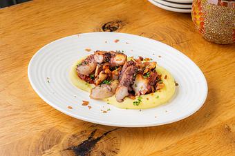 Product - Lil’ Ba-Ba-Reeba! in River North - Chicago, IL Bars & Grills