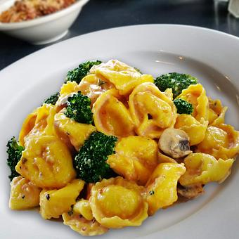 Product: Pasta Con Broccoli - Bella Milano in Springfield, IL Pizza Restaurant