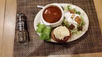 Product: Chili and Cinnamon Roll - Bozwellz in Storm Lake, IA American Restaurants