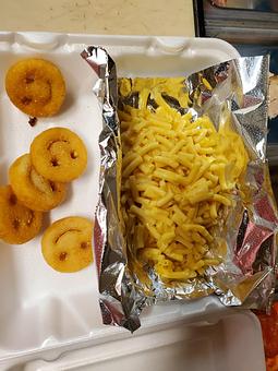 Product: Kids mac 'n cheese - Bozwellz in Storm Lake, IA American Restaurants