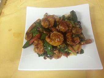 Product - Chin's Kitchen in Doylestown glass,Doylestown Gold. - Doylestown, PA Chinese Restaurants