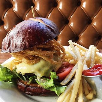 Product - D4 Irish Pub and Cafe in Chicago, IL Cafe Restaurants