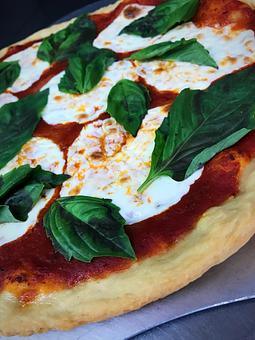 Product: Fresh mozzarella and fresh basil - Difilippo's Pizza in Ozark, AL Pizza Restaurant