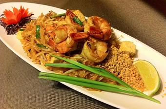 Product: Siam Pad Thai.jpg - Erawan Thai Cuisine in Philadelphia, PA Thai Restaurants