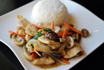 Product: Mushroom Chicken - Frank Fats in Downtown Sacramento - Sacramento, CA Chinese Restaurants