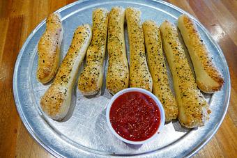 Product - Fratelli Pizza in Flagstaff, AZ Pizza Restaurant