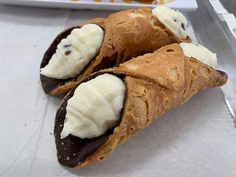 Product - Garibaldi's Pizza in East Memphis Area, U of M Area, and Saddle Creek Area (Germantown/Saddle Creek) - Memphis, TN Pizza Restaurant