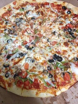 Product - Gianni's Pizza - Dine In Pick Up Delivery Now Using Organic Ingredie in Oceanside, CA Pizza Restaurant