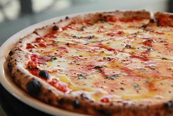 Product: Margherita Wood Oven Pizza - IL Fornetto in Sheepshead Bay - Brooklyn, NY Italian Restaurants