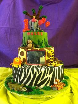 Product: Zoo Cake  - Ingrids Kitchen in Oklahoma City, OK American Restaurants