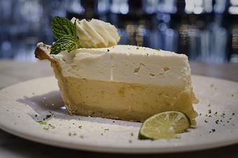 Product: Key Lime Pie - Its Italia in Half Moon Bay, CA American Restaurants