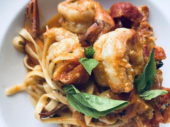 Product: Linguine with Prawns - Its Italia in Half Moon Bay, CA American Restaurants