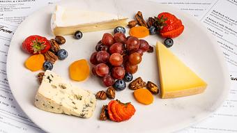 Product: Appetizer: Cheese Platter - La Baguette Bistro in Oklahoma City, OK Bakeries
