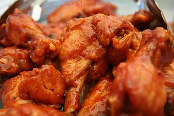 Product: Hot Wings - Mojo Pizza N' Pub in Oakhurst - Decatur, GA Pizza Restaurant