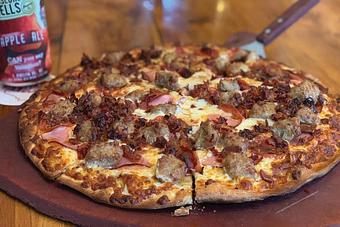 Product: The local's favorite, BBQ Pizza! - Moosejaw Pizza in The Waterpark Capital of the World in Wisconsin Dells! - Wisconsin Dells, WI American Restaurants Product: The local's favorite, BBQ Pizza! - Moosejaw Pizza in The Waterpark Capital of the World in Wisconsin Dells! - Wisconsin Dells, WI American Restaurants