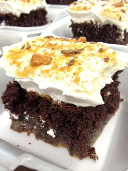 Product: Butterfinger Cake - another one of our YUMMY Specials. - New Market BBQ in Downtown New Market, AL - New Market, AL Barbecue Restaurants