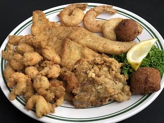 Product: Luncheon Seafood Platter - Original Oyster House Boardwalk in Gulf Shores, AL Seafood Restaurants
