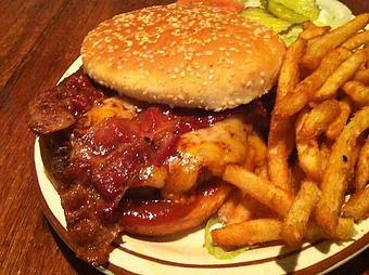 Product: Red chile bacon cheeseburger (Special menu item) - Papa Felipe's in Albuquerque, NM Mexican Restaurants