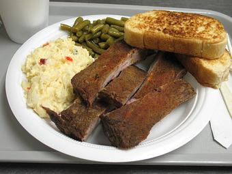 Product: Large Rib Plate - Piggys Bar-b-Que Place in Tullahoma, TN Barbecue Restaurants