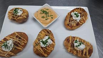 Product - Putney's Pitstop Sports Bar and Grill in Tucson, AZ American Restaurants
