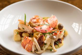 Product - Queequeg's in Downtown Historic District - Nantucket, MA American Restaurants