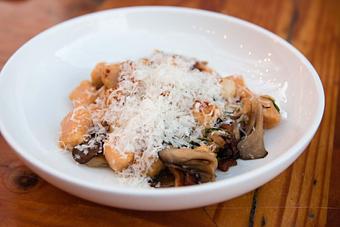 Product - Queequeg's in Downtown Historic District - Nantucket, MA American Restaurants