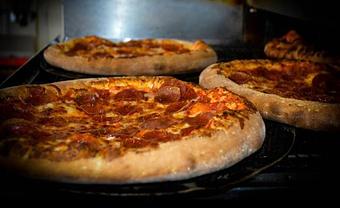 Product - Roadrunner Pizza in Las Cruces, NM Pizza Restaurant