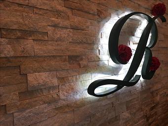 Product: Welcome to a world of style and beauty - Russo Salon and Spa - Russo Salon & Spa in Fountain Hills, Across from Bashas, 2 blocks West of the fountain. - Fountain Hills, AZ Beauty Salons