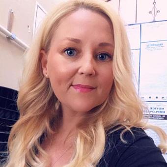 Product: Lisa Komperda, Senior Stylist - Russo Salon & Spa in Fountain Hills, Across from Bashas, 2 blocks West of the fountain. - Fountain Hills, AZ Beauty Salons