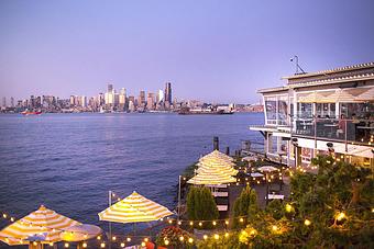 Product: Downtown Seattle View - Salty's on Alki in Alki Beach, West Seattle - Seattle, WA American Restaurants