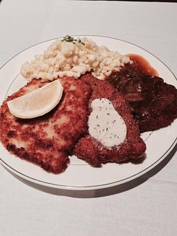 Product: Eins Zwei Drei Schnitzel - Schnitzel Haus in Brooklyn, NY German Restaurants