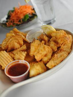 Product: come in for dinner. enjoy our fried fish platter. - Skillets - Collgny Plaza in Colginy Plaza Shopping Center - Hilton Head Island, SC American Restaurants