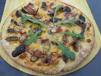 Product: Ripe figs, imported gorgonzola cheese, baby arugula - Stellina in Watertown, MA Italian Restaurants