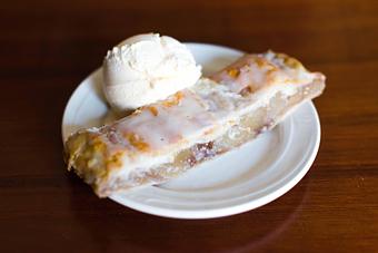 Product: Apple Strudel - Stone Hill Winery - Restaurant in Hermann, Mo. - Hermann, MO German Restaurants