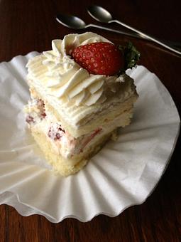 Product: Strawberry Short Cakes - Swiss Haus Bakery in Rittenhouse square - Philadelphia, PA Bakeries