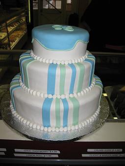 Product: wedding cake 4 - Swiss Haus Bakery in Rittenhouse square - Philadelphia, PA Bakeries