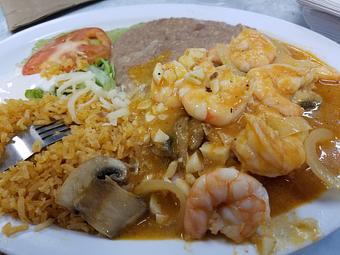 Product: This plate has shrimp that is cooked with our garlic sauce and mushrooms. Garlic lovers should enjoy this plate with our corn tortillas that compliment the garlic sauce. - Taqueria Los Gordos in Redding, CA Mexican Restaurants