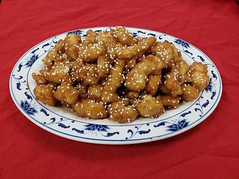 Product: Sesame chicken - Tsing Tsao Chinese Fast Food in Des Moines, IA Chinese Restaurants